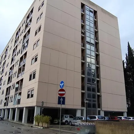 Via Cortonese N. 27 Περούτζια