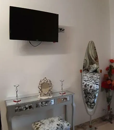 アパート Via Cortonese N. 27